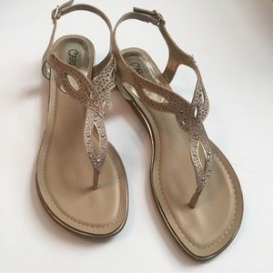Carlos by Carlos Santana Neutral Flat Sandals Size 9